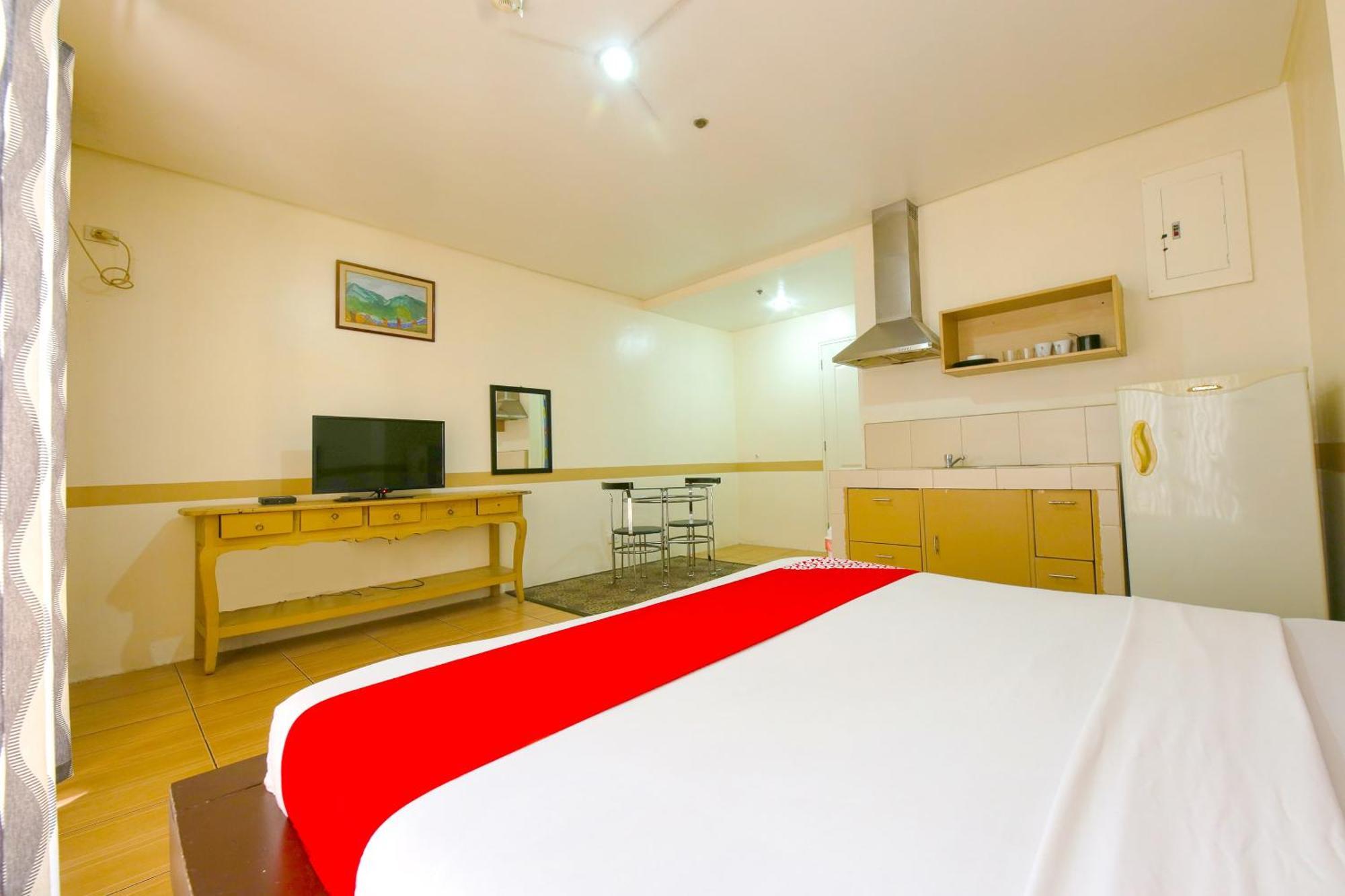 Oyo 769 Poblacion Suites Polaris ماكاتي المظهر الخارجي الصورة